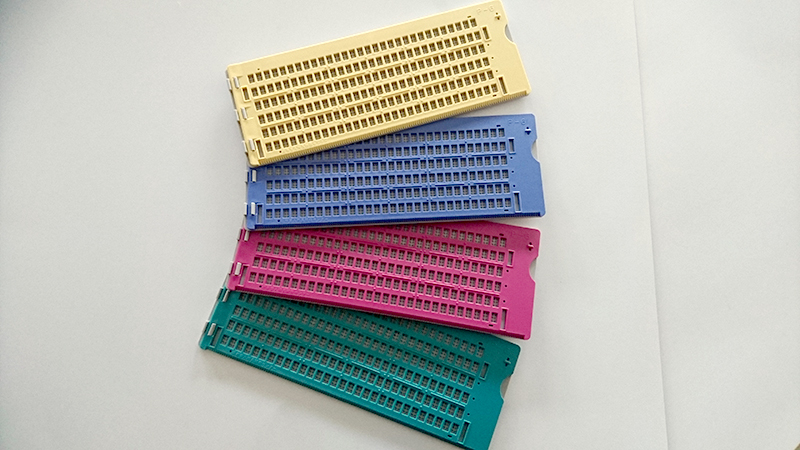 日本盲人用具開発センター「ニモカ」の点字器一覧