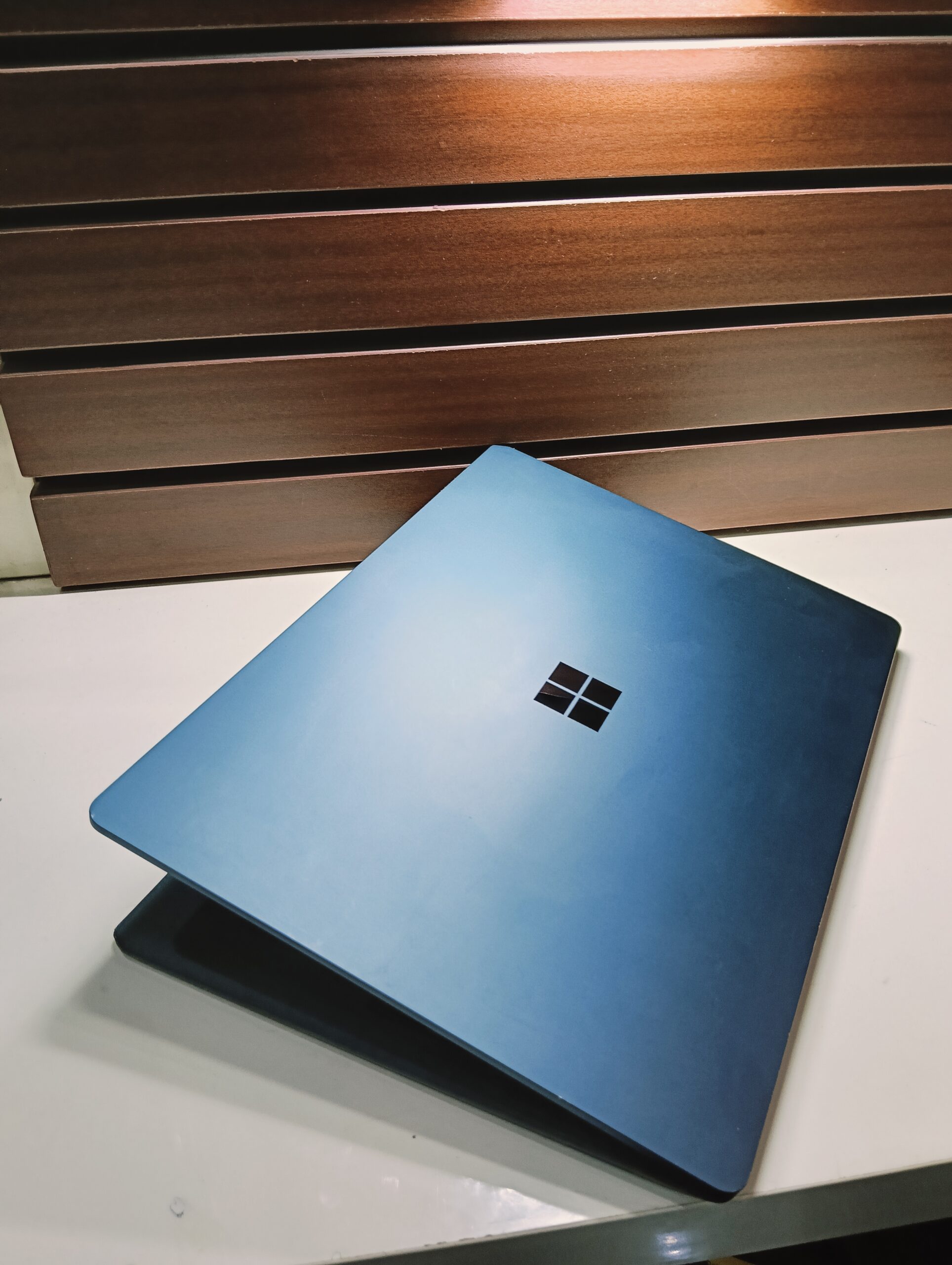 Microsoft Surface Laptop 2 - Touchscreen - Intel Core i5 - 8th Gen