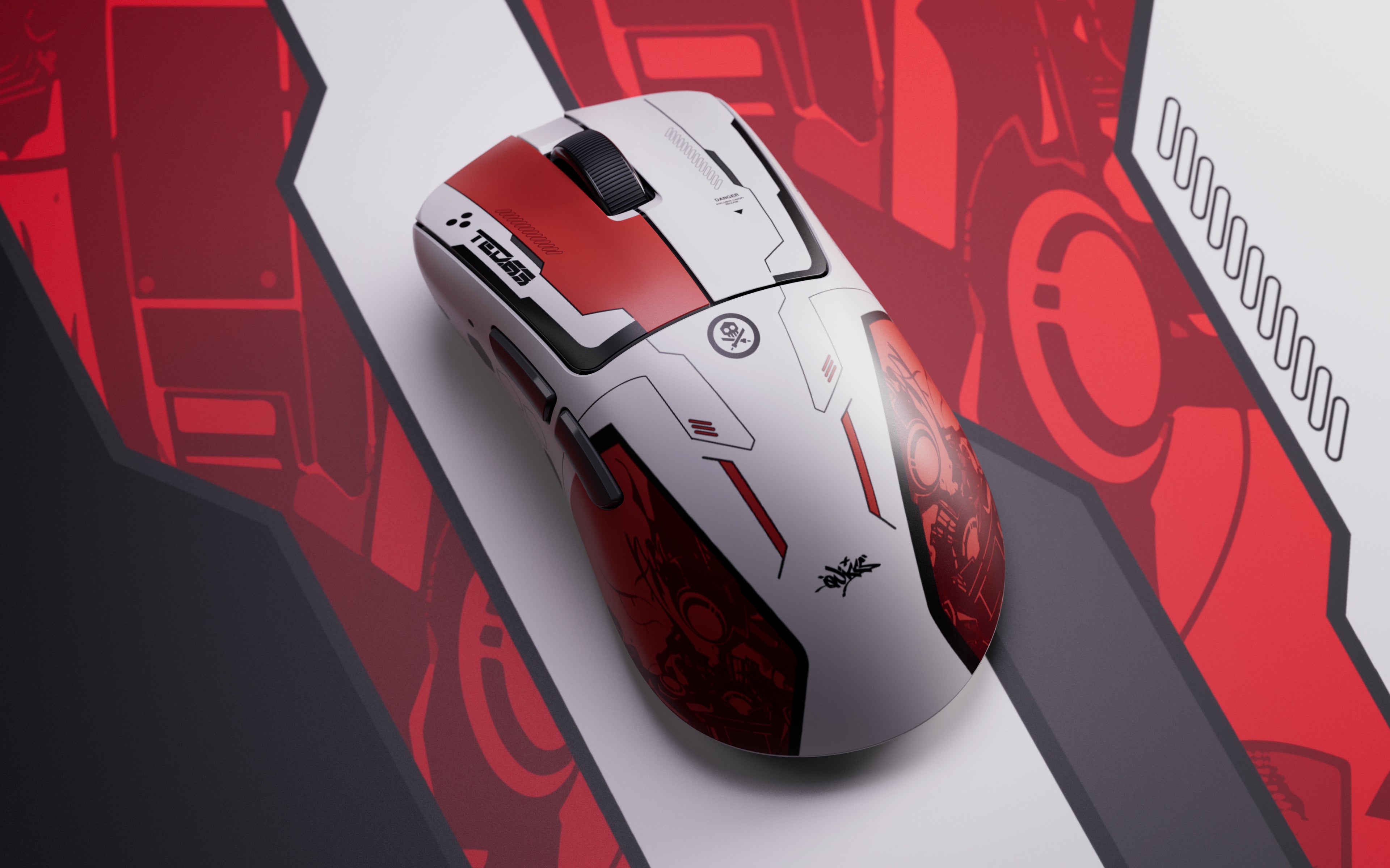 Quiccs Edition] Xlite v4 Mini Gaming Mouse – Pulsar Gaming Gears