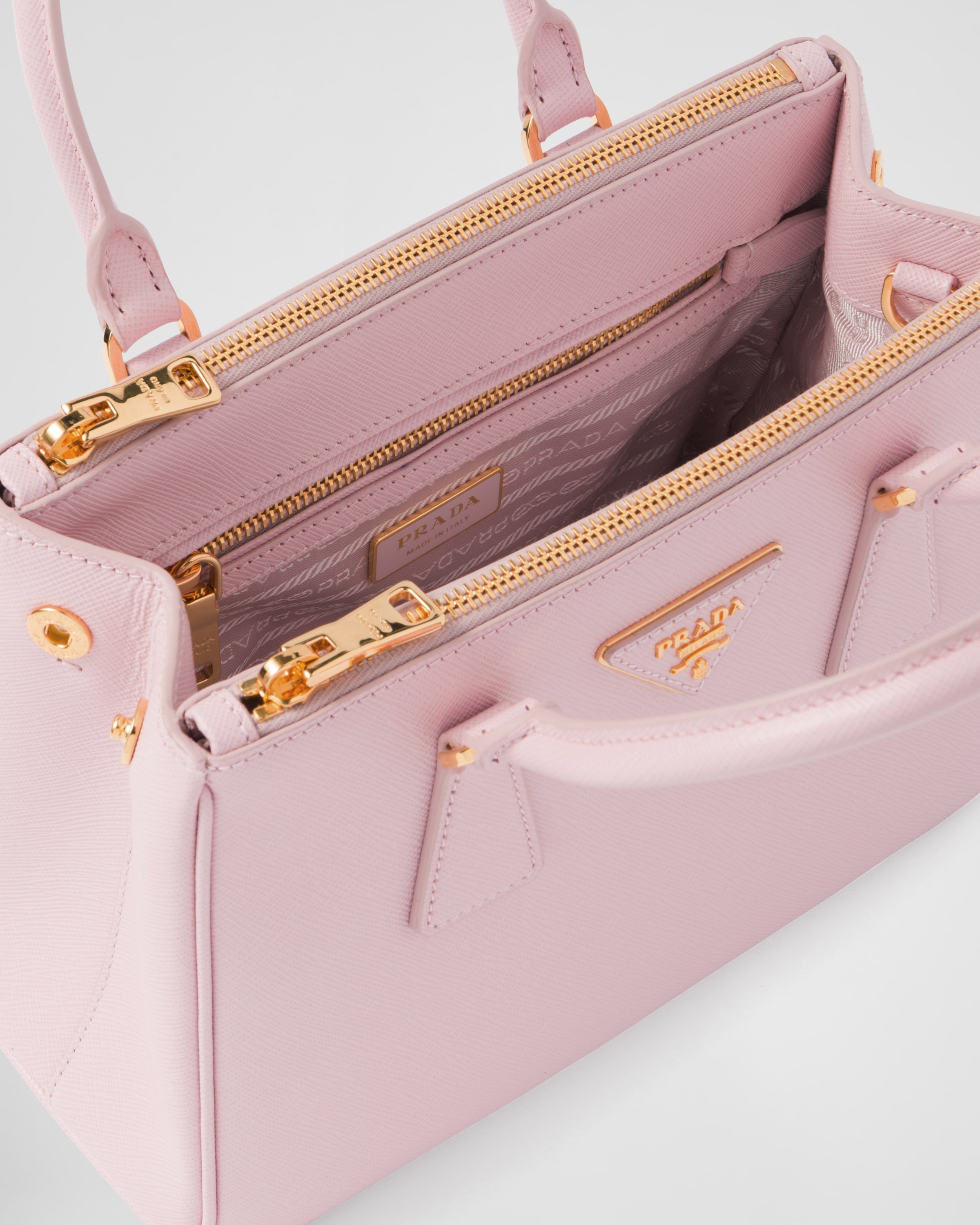 アラバスターピンク プラダ ガレリア サフィアーノレザー スモール