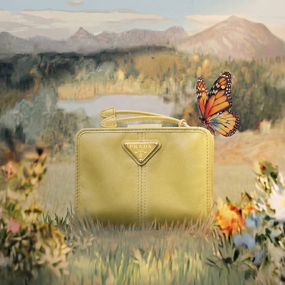 ライトブルー プラダ ガレリア サフィアーノレザー スモールバッグ | PRADA