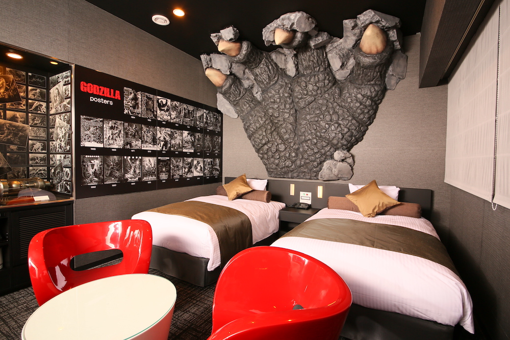 窓の外にはゴジラ！「ホテルグレイスリー新宿」の特別感 - Premium Japan