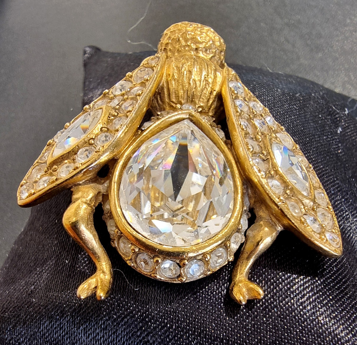 Proantic: Christian Dior Crystal Bee Brooch