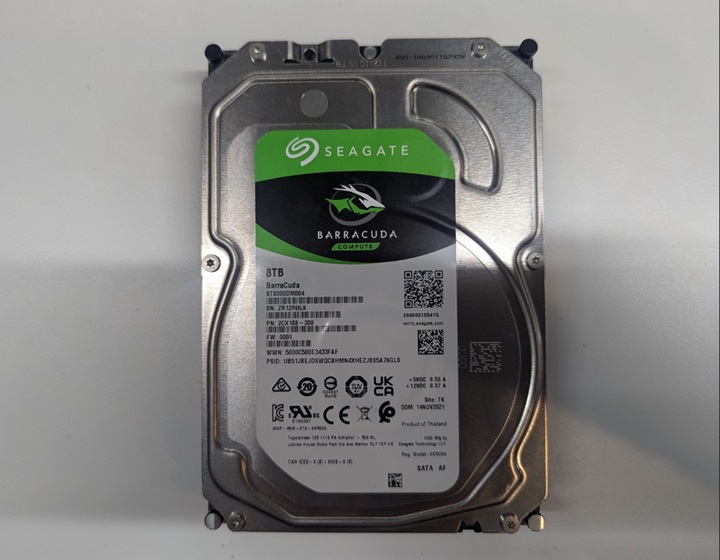 ST8000DM004」他社で復旧できなかったSeagate製8TBハードディスクから