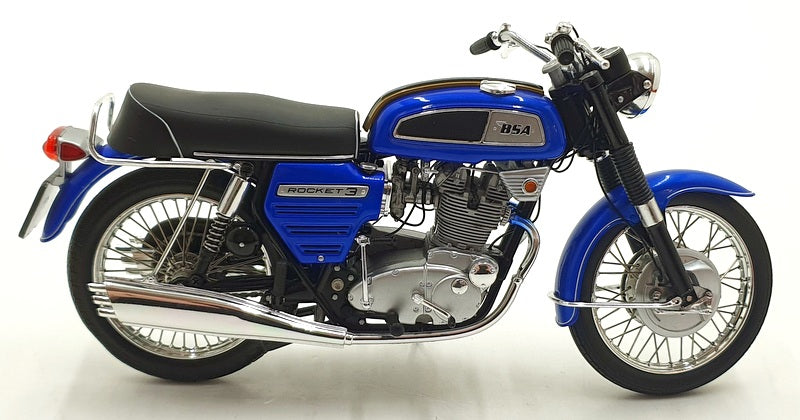 Minichamps 1/18 Scale Diecast 122 130101 - BSA Rocket III 1968