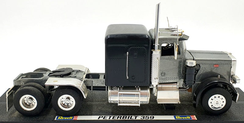 Revell 1/24 Scale 08891 - Peterbilt 359 Truck - Black/ Bare Metal