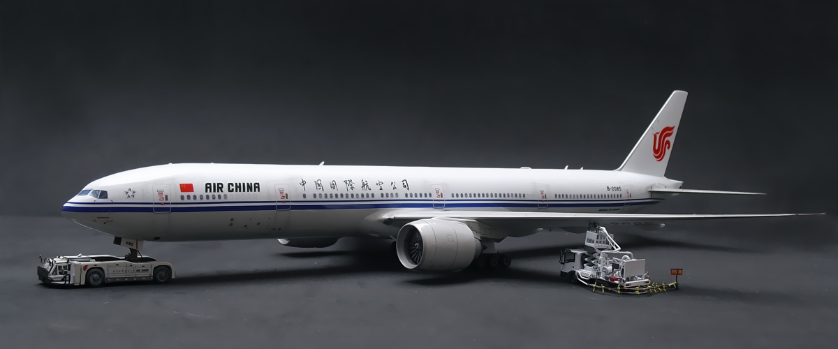 1/200 Hasegawa Boeing 777-300ER Air China – Rocast Models