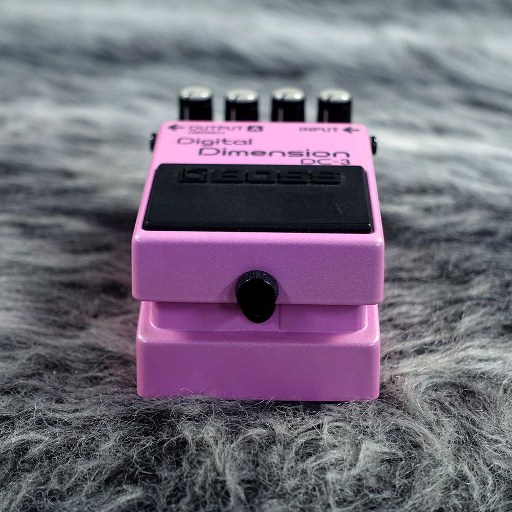 BOSS Digital Dimension DC-3 エフェクター　箱説明書付 Boss DC-3 Digital Dimension - What To Know & Where To Buy | Equipboard