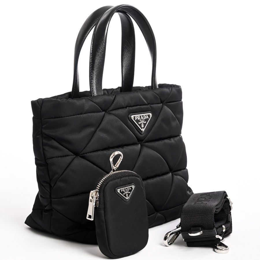 パデッドRe-Nylonトートバッグ(約W28xH19xD13cm(実寸) ネロ): ブランド