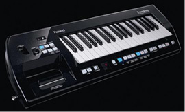 シンセサイザーならではの演奏をリビングでも気軽に楽しめる「Lucina