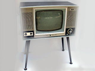 レトロテレビ / 昭和30年代にタイムスリップ。でも中身は新品！ Retro