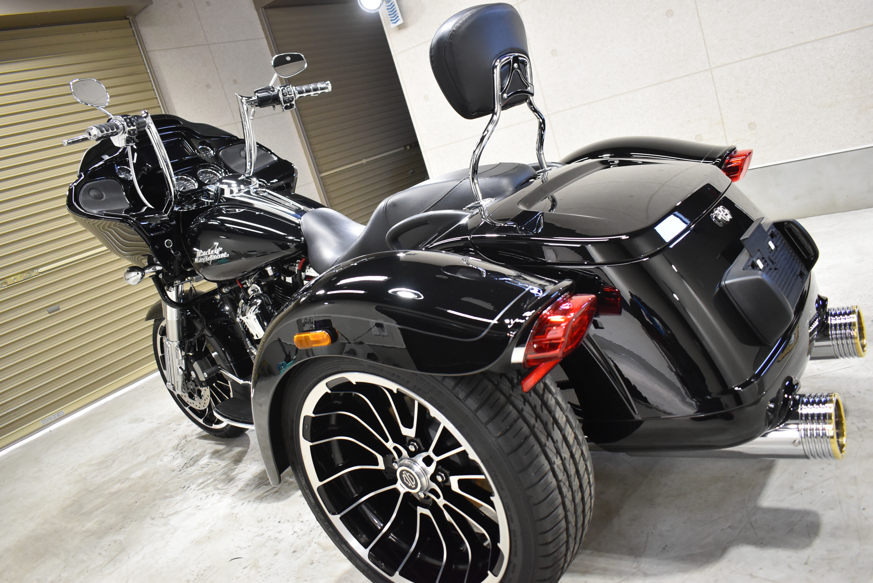 セラミックコーティング・ガラスコーティング（車とバイク）はリボルト