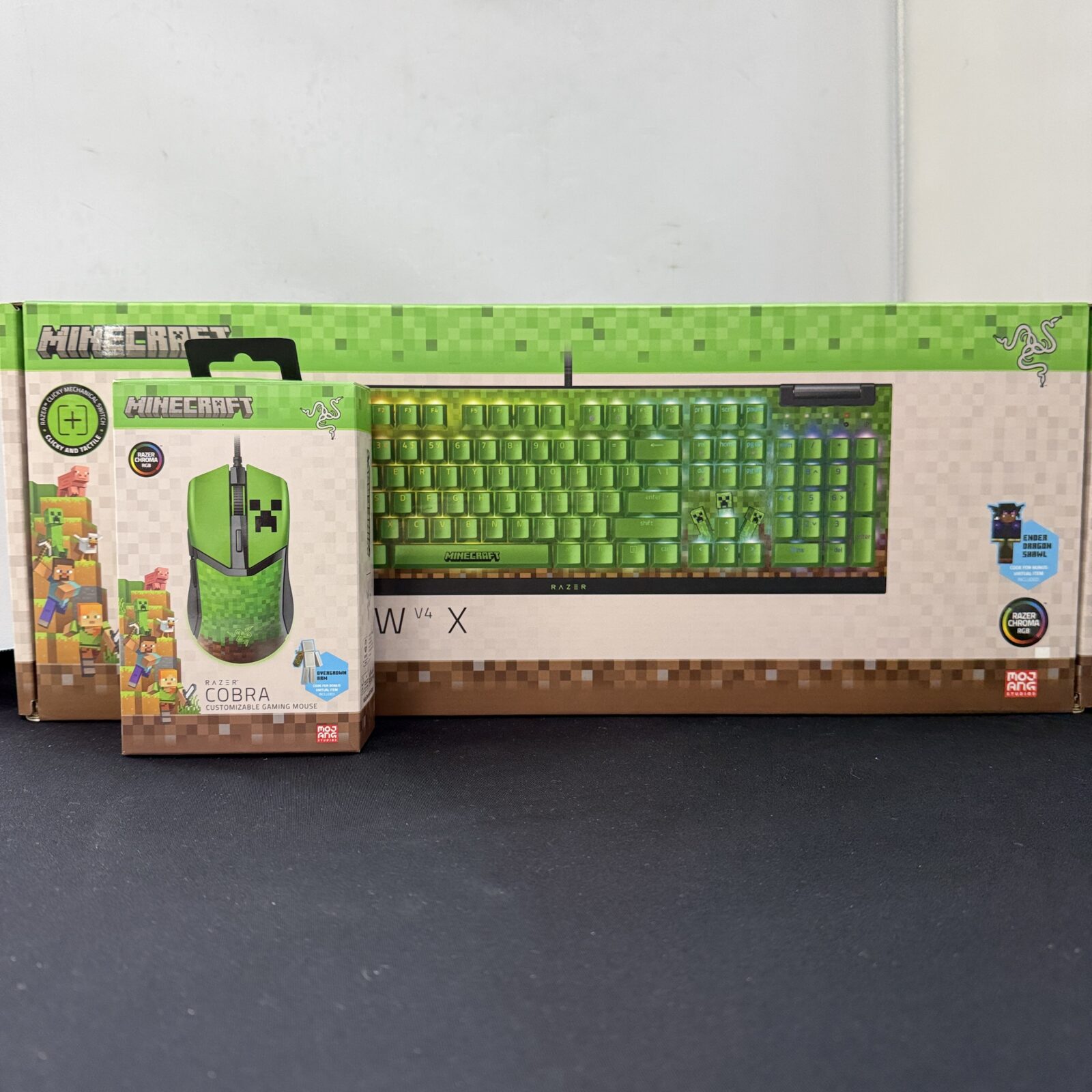 RAZER BLACKWIDOW V4 X キーボード COBRA マウス Minecraft Edition お