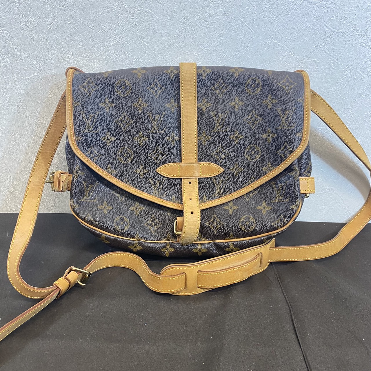 ルイヴィトン】モノグラム ソミュール30 M42256 買取価格をご紹介し