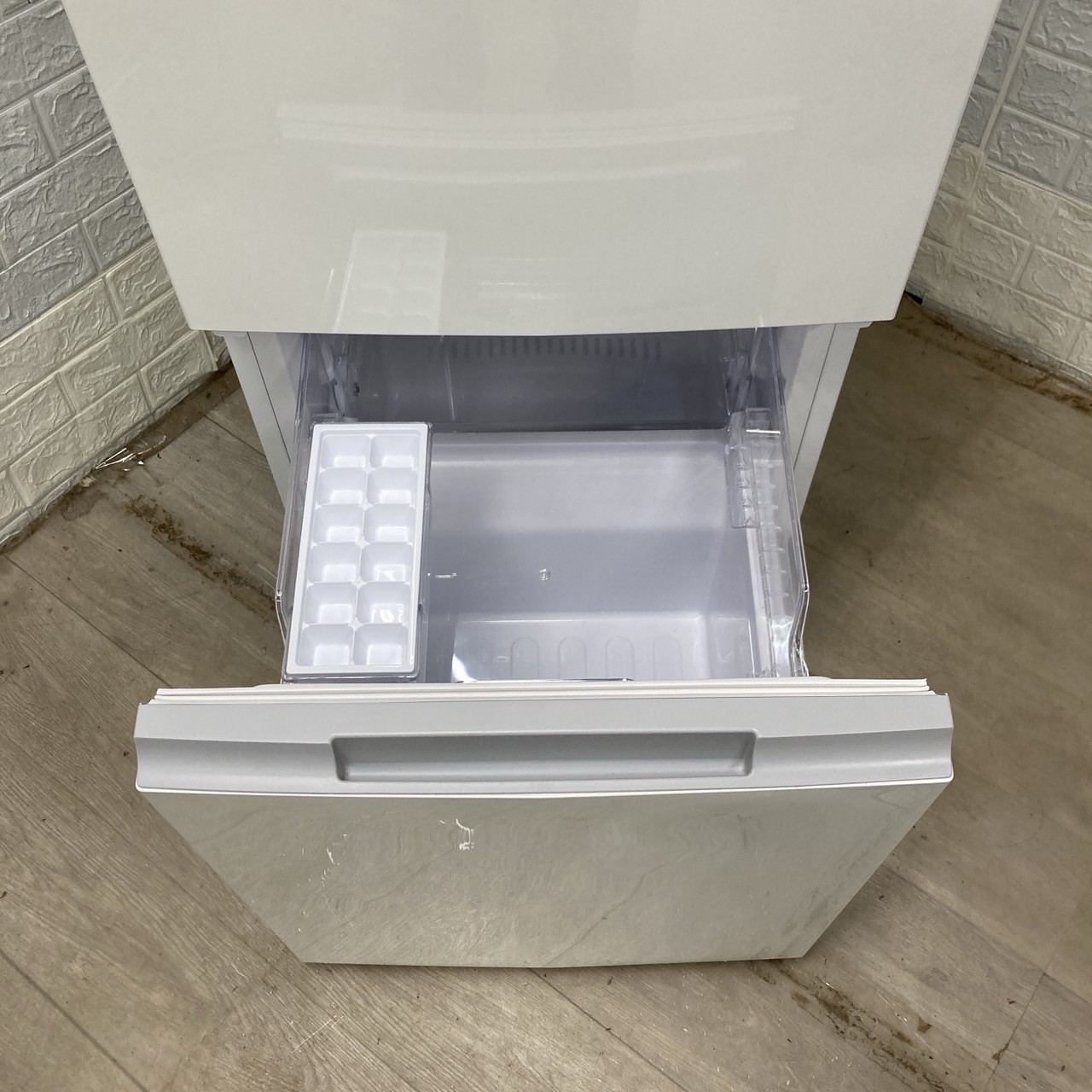 シャープ SJ-15E8-KW 2020年製 152L 冷蔵庫【全国発送対応】