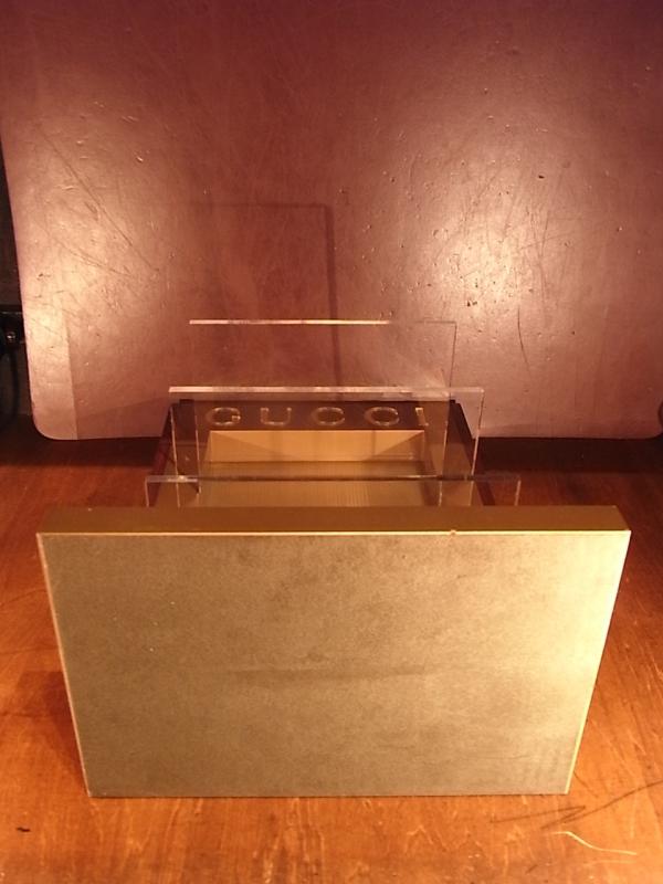 グッチディスプレイ台、GUCCI陳列棚、グッチメガネ置き LCM 6731
