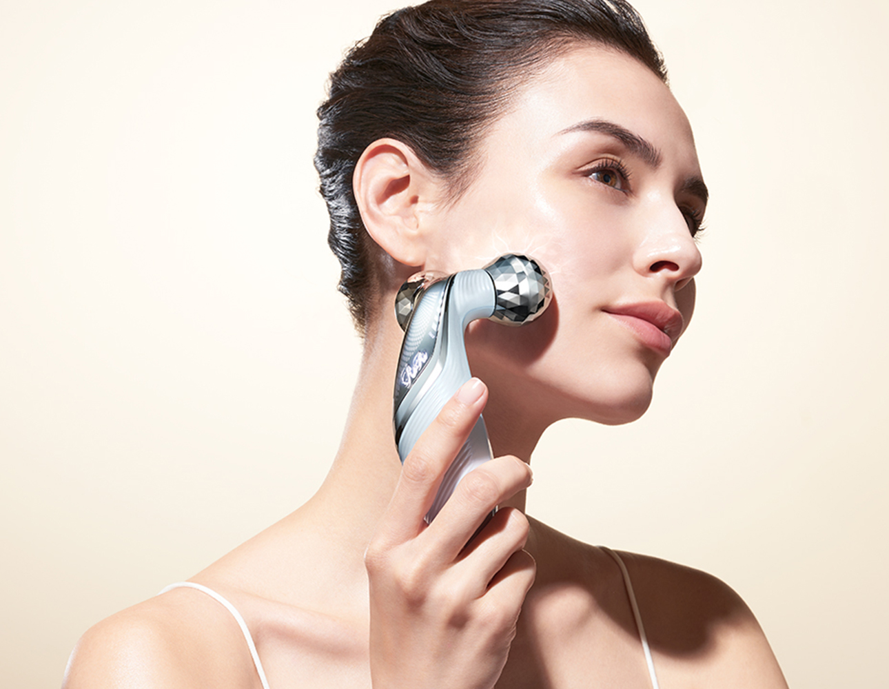 ReFa CARAT LIFT | PRODUCTS | ReFa | MTG Co., Ltd.