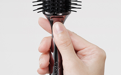 リファアークブラシ - ReFa ARC BRUSH | 商品情報 | ReFa（リファ