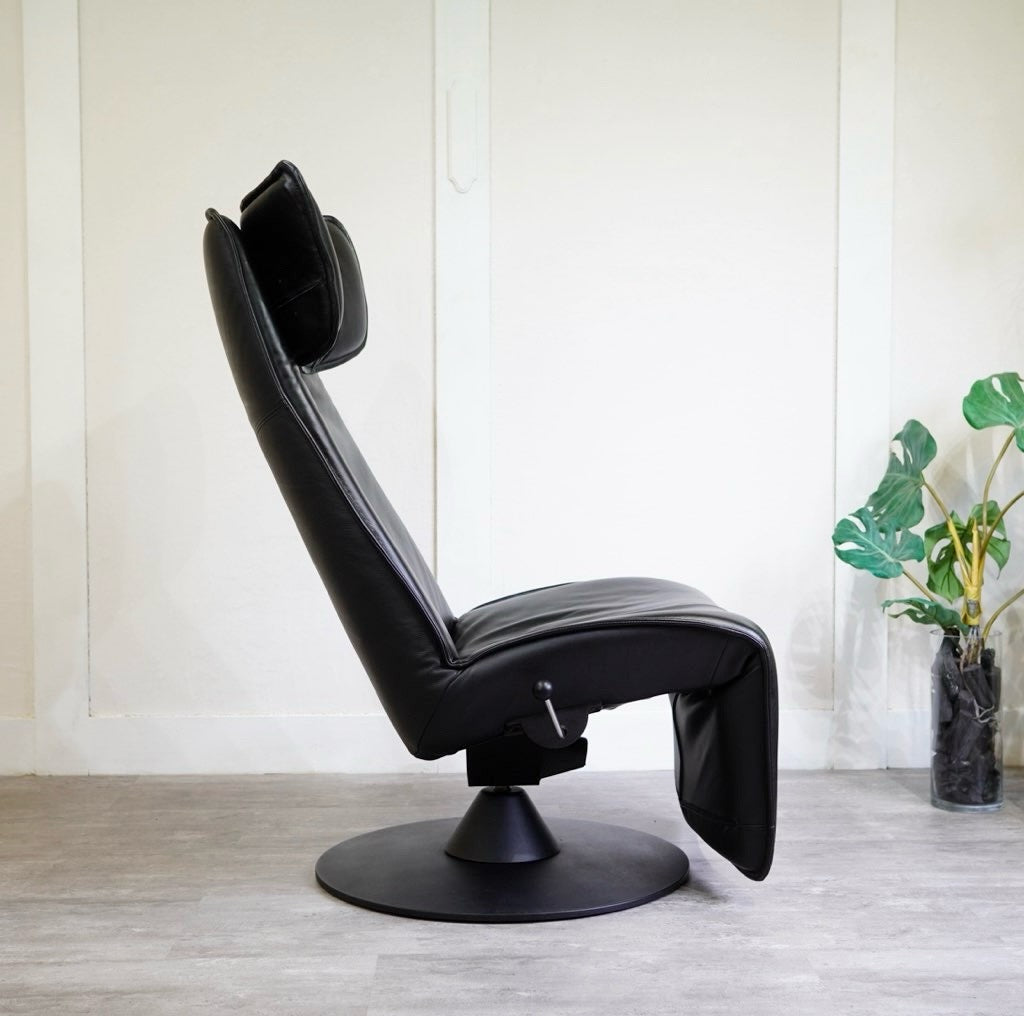 モディ / MODI リクライニングチェア 本革張り ノルウェー 北欧 黒