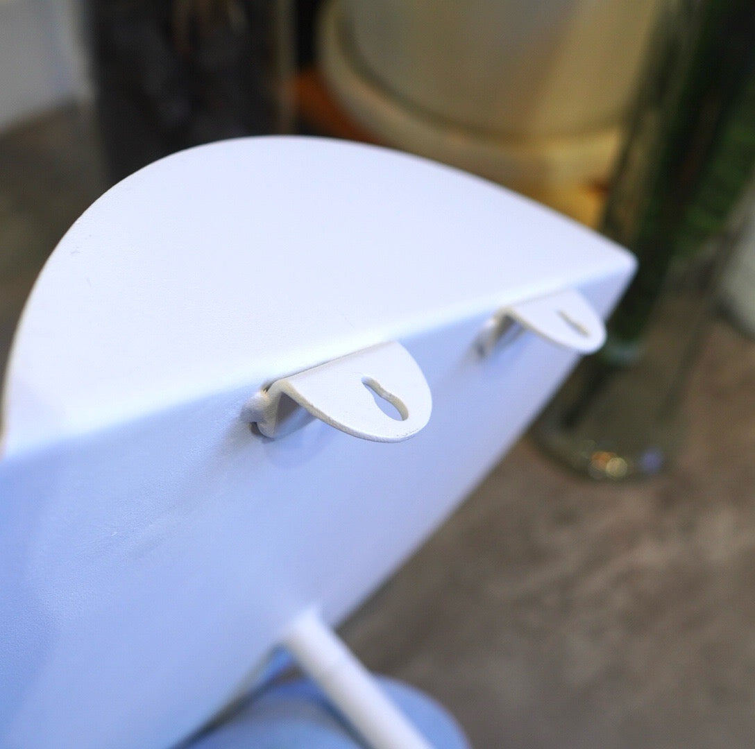 メニュー / MENU イェーウォールテーブル デンマーク 白 サイド