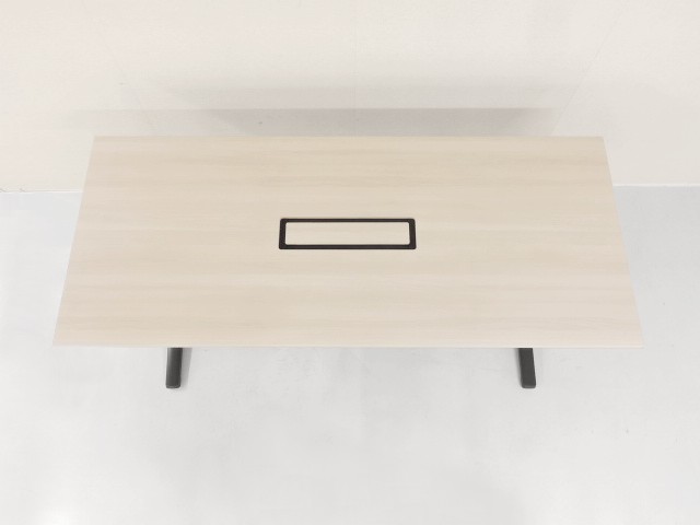 中古｜オカムラ｜ライブス｜ハイテーブル（H100cmタイプ