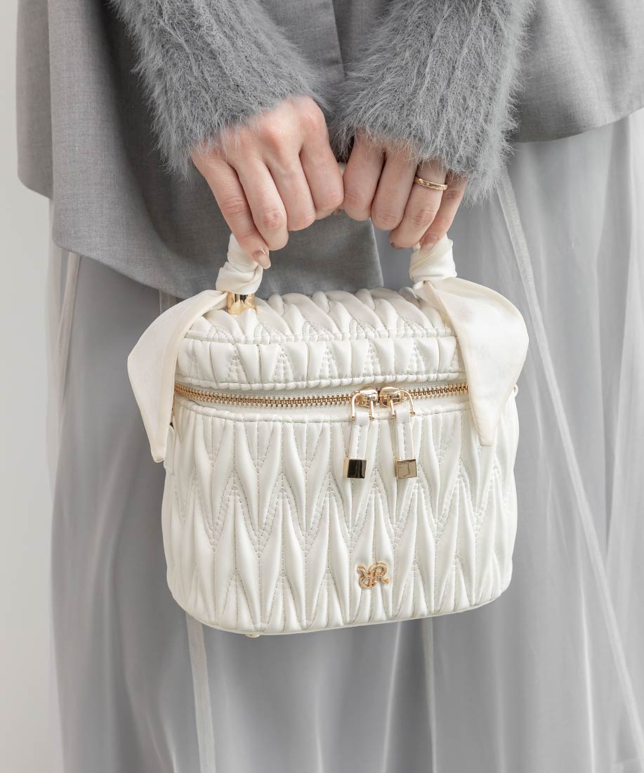 SALE】2WAY モノグラムスカーフ立体キルティングバニティバッグRANDA