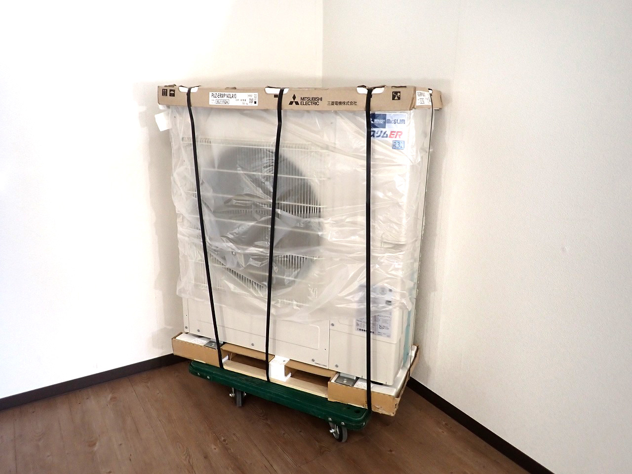 室外機 MITSUBISHI PUZ-ERMP140LA13 三菱電機 業務用エアコン 厨房用