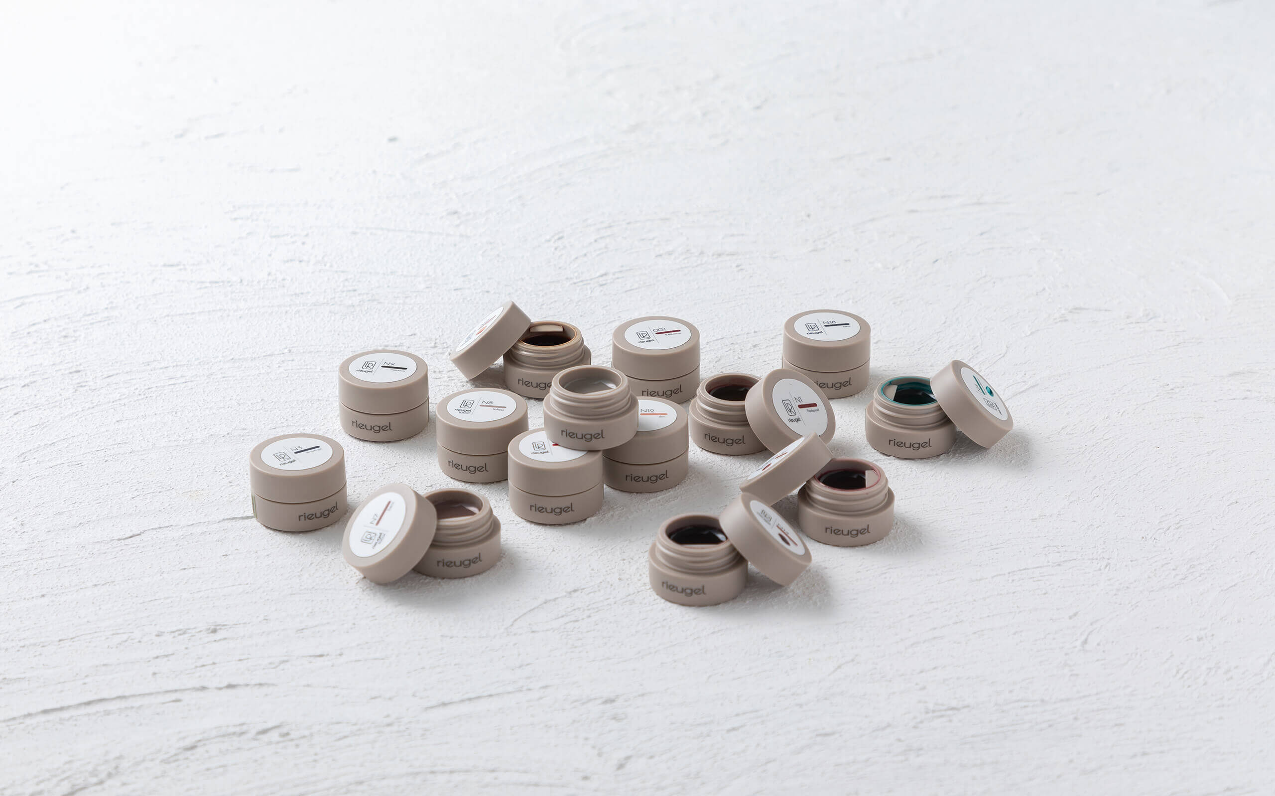 ジェルネイルブランド「リュージェル」は国産ジェルの販売ブランド