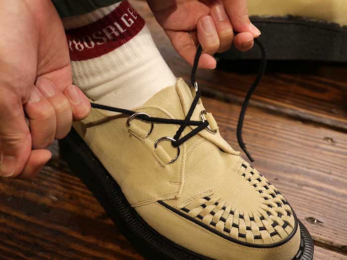 ジョージコックス3588ベージュスエード ブラックインターレース／ROCK