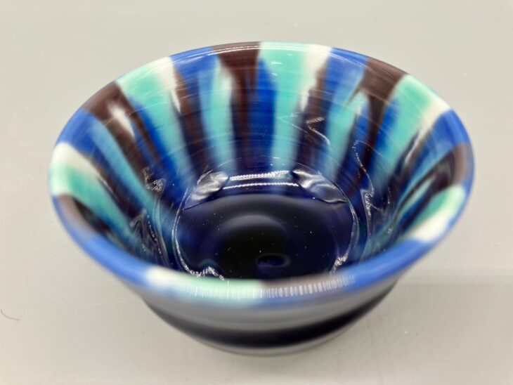 三代 徳田八十吉 作 『ぐい吞』 ｜骨董品買取 緑和堂