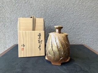 隠崎 隆一 作『備前 耳付 花入』 買取価格相場｜骨董品買取 緑和堂