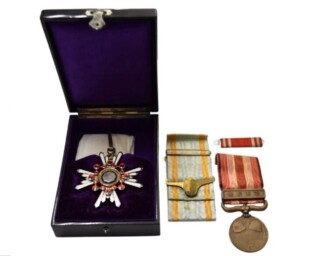 勲四等瑞宝章 勲八等瑞宝章 瑞宝単光章』 買取価格相場｜骨董品買取 緑和堂