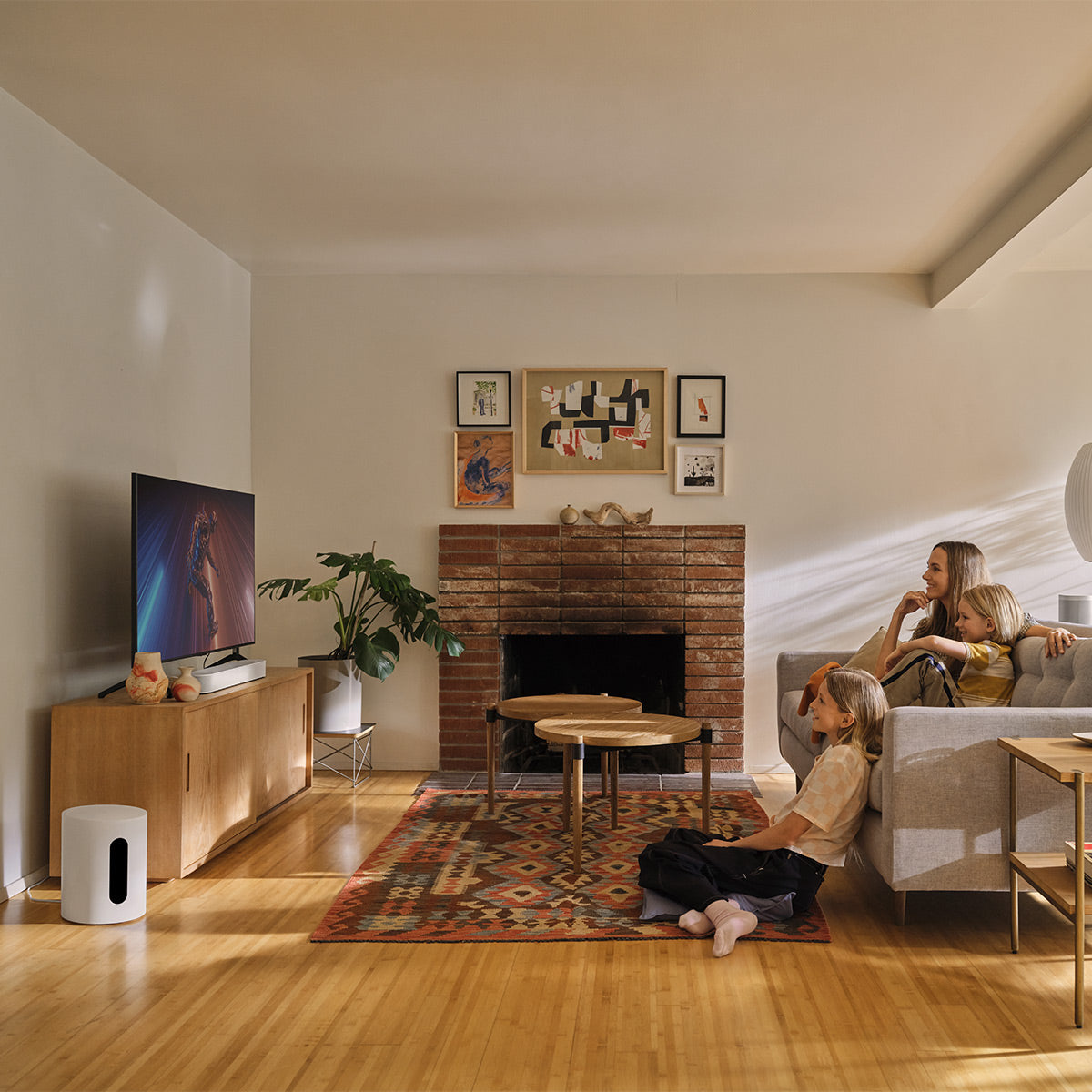 Sonos Entertainment Set with Beam (Gen 2, White) Soundbar and Sub