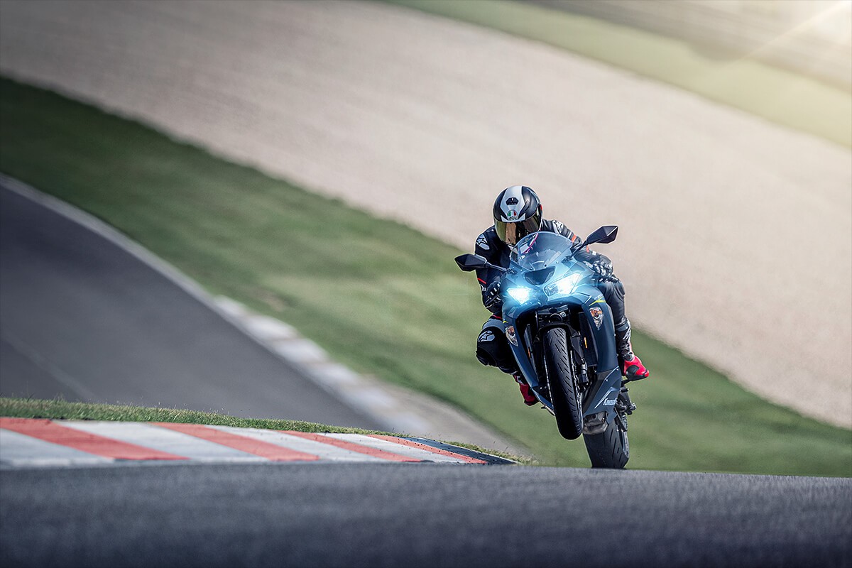 2022 Kawasaki Ninja ZX-6R [Specs, Features, Photos] | wBW