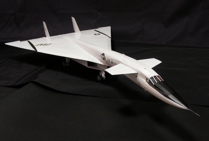 X-Plane 1/48 Model museum NORTH AMERICAN XB-70 VALKYRIE (ID MODELS