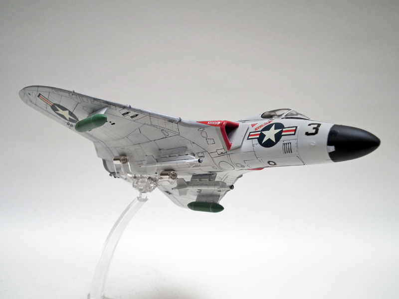 ダグラスF4D－1スカイレイ (タミヤ 1/72)