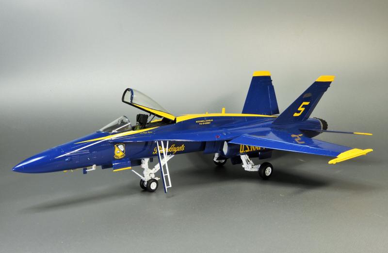 F/A-18A Hornet BLUE ANGELS (Hasegawa 1/48)＞ 特集 ハセガワ48＞2022