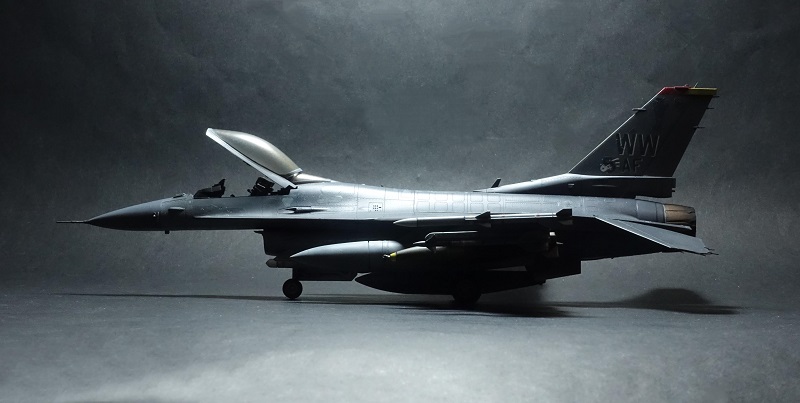 ロッキード・マーチンF-16CJ［ブロック50］ファイティング・ファルコン