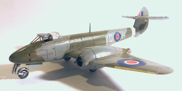 グロスターミーティア最初の？戦闘機と最後の？戦闘機 ＞ 誌上個展