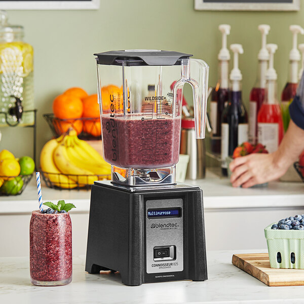 Blendtec C825C11E-A1GA1D Connoisseur 825 Spacesaver 3.8 hp Blender