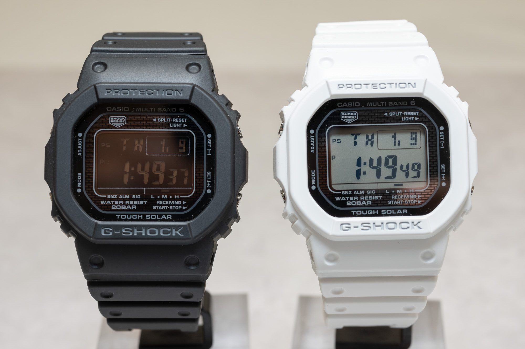 G-SHOCK、初号機正統進化のメタルケース「GW-5000」にモノトーン