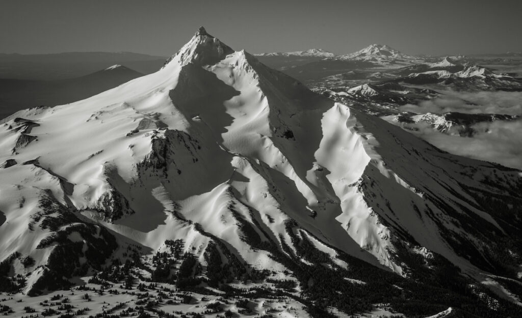 Snowboarding 25 Volcanoes in the Cascade Range - Where is Kyle Miller?