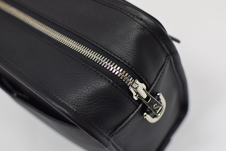 ミニショルダーバッグ・POSTINO（ポスティーノ）についてのお話