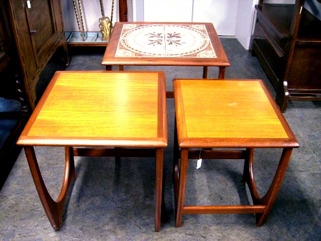 G-PLAN（ジープラン） のネスト・テーブル(タイル入り） ミッド