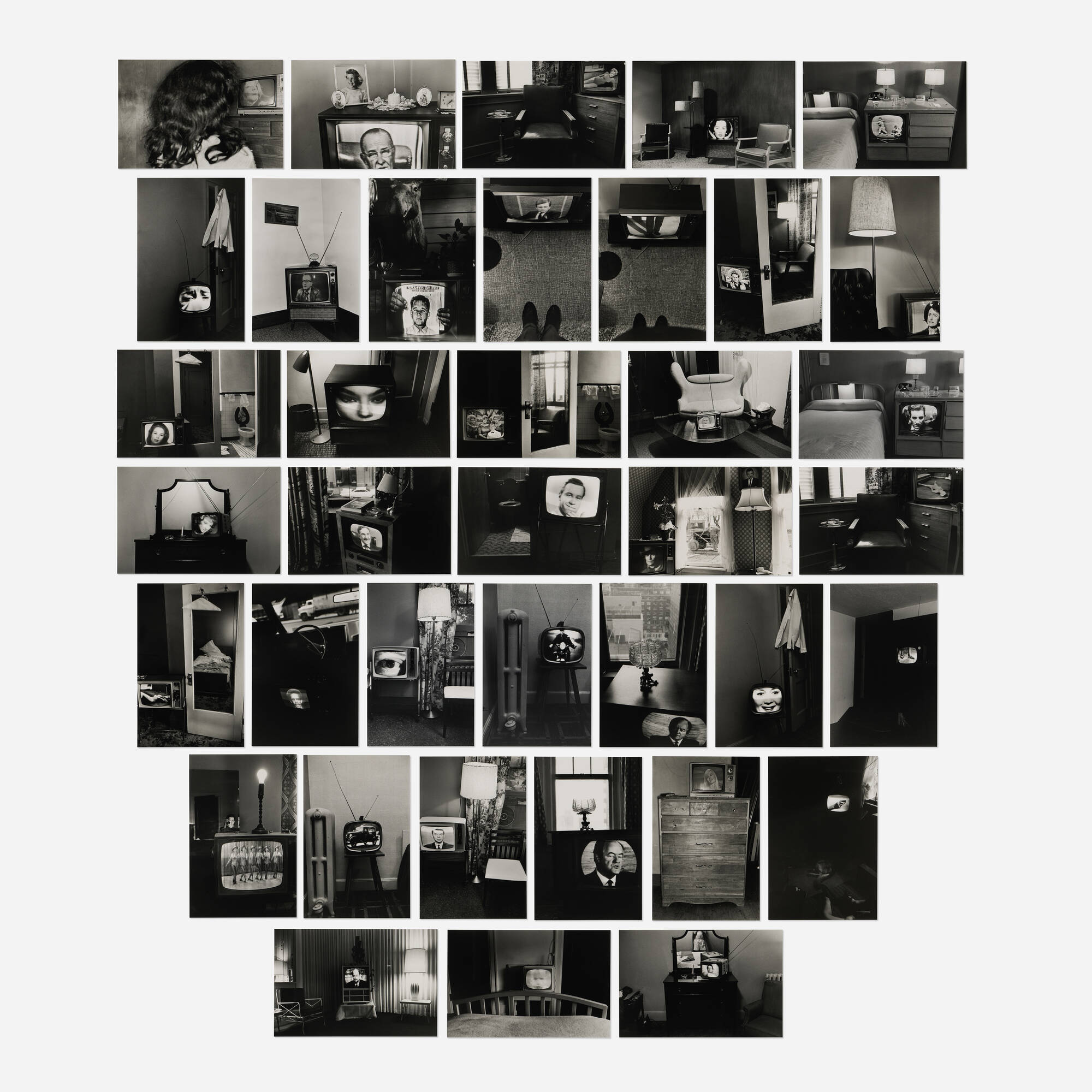 104: LEE FRIEDLANDER, The Little Screens < Photographic