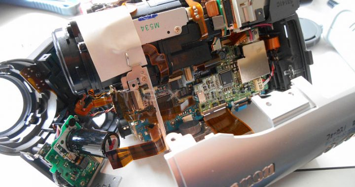 miniDVビデオテープの取り出し (Canon FV M30) | ダビングのテクノ