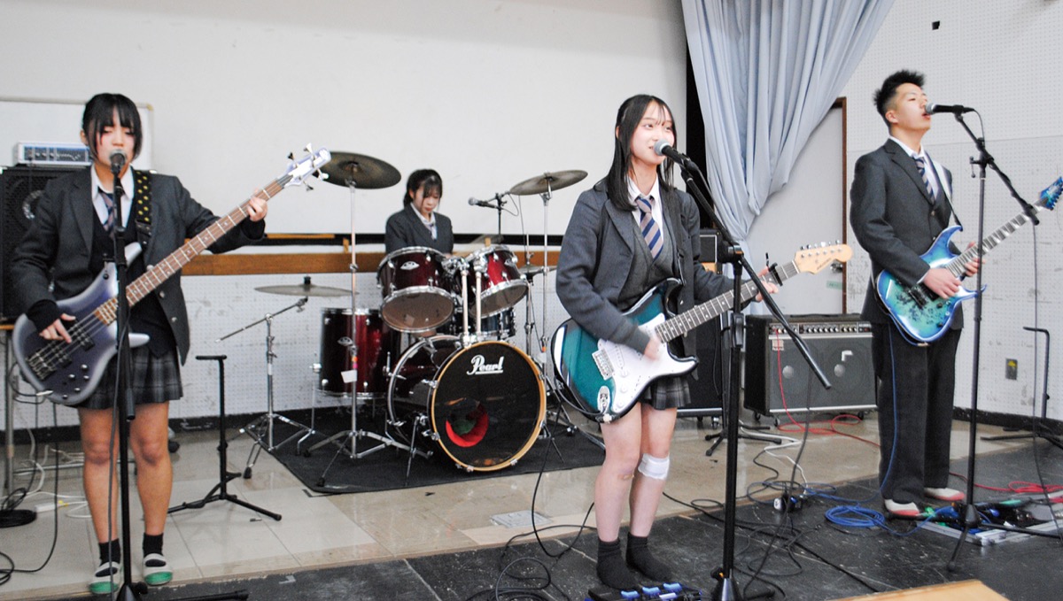 藤沢工科高バンド｢X｣ 心の声をかき鳴らせ オリジナル曲で初の全国へ