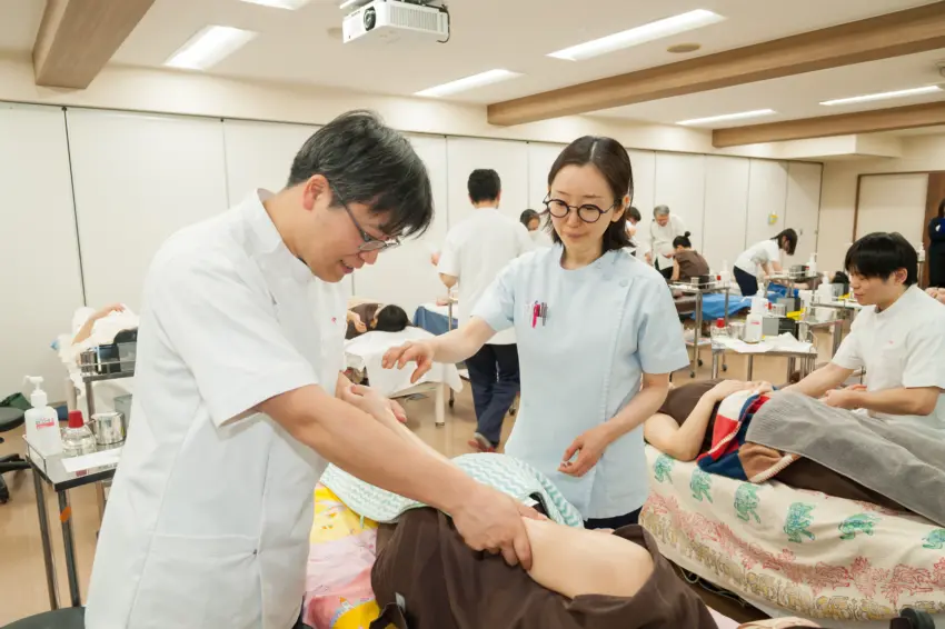あん摩マッサージ指圧師の国家資格取得なら東洋鍼灸専門学校