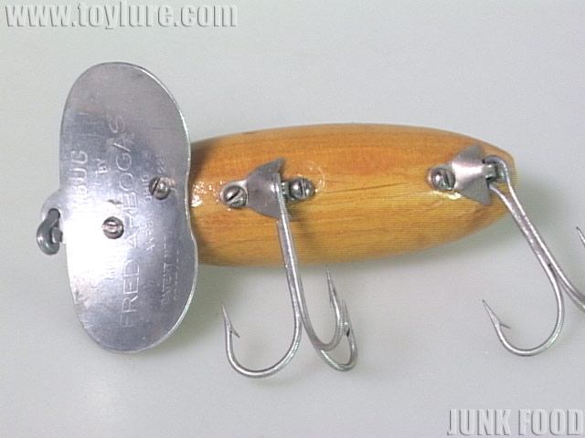 JUNK FOOD item: T-11907 Wood Jitterbug 5/8oz. ジッターバグ ウッド