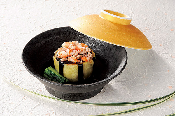 銅製茶器 四角い穴の蓋付き 皿5枚付き 銅製茶器 四角い穴の蓋付き 皿5